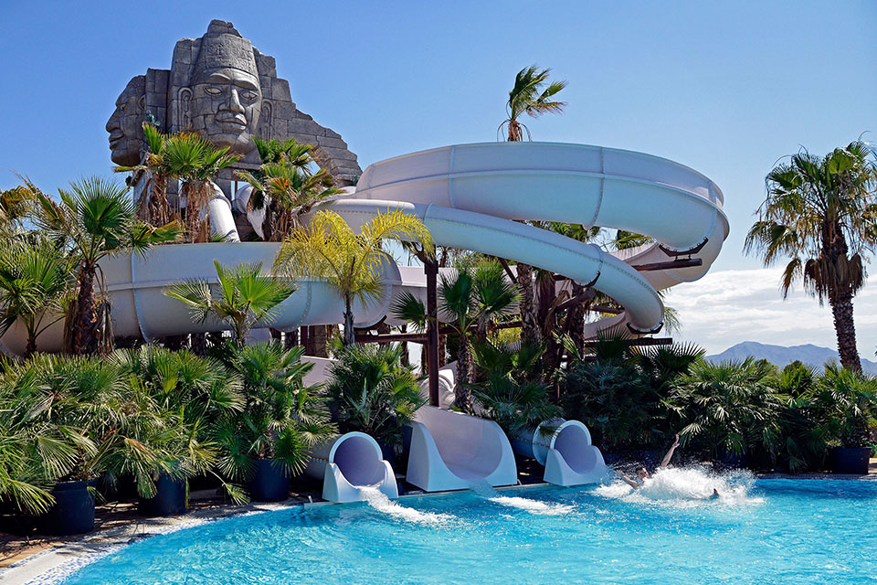 Resorts with Water Parks